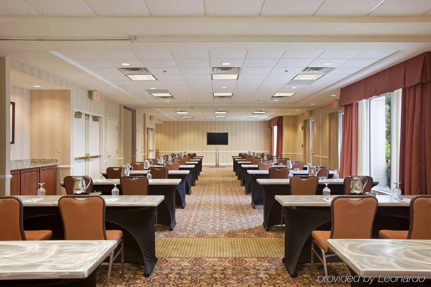 Hilton Garden Inn Oakbrook Terrace Business photo